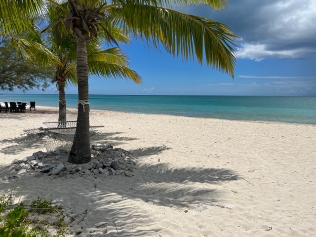 Beach scene in Bahamas